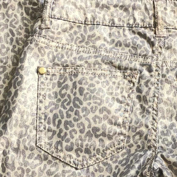 Animal Print Skinny Jeans - Picture 5 of 5